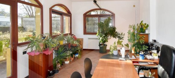 4 Schlafzimmer Villa in Busto Garolfo, Italy, Nr. 23198 17