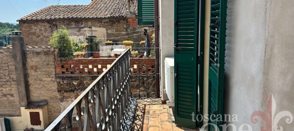 4 rooms Apartment in Pitigliano, Italy No. 199661 22