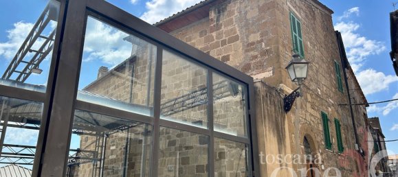 4 rooms Apartment in Pitigliano, Italy No. 199661 5