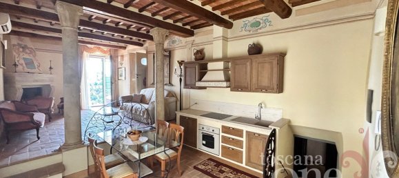 4 rooms Apartment in Pitigliano, Italy No. 199661 9
