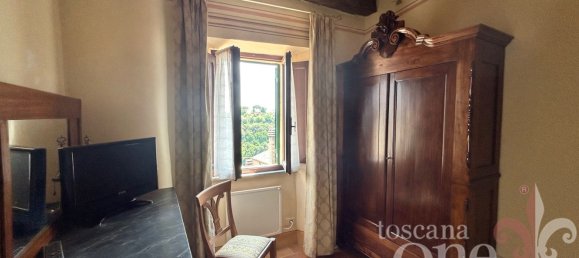 4 rooms Apartment in Pitigliano, Italy No. 199661 23