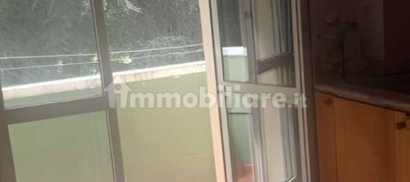 2-salle Appartement à Malnate, Italy No. 5435 3