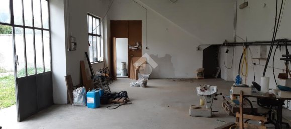 Casa de 5 habitaciónes en Montalenghe, Italy No. 18067 14