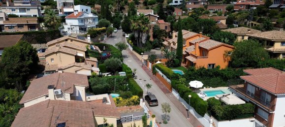 3 bedrooms House in Barcelona, Spain No. 135732 3