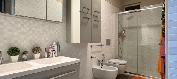 5 bedrooms Apartment in Giulianova, Italy No. 372331 15