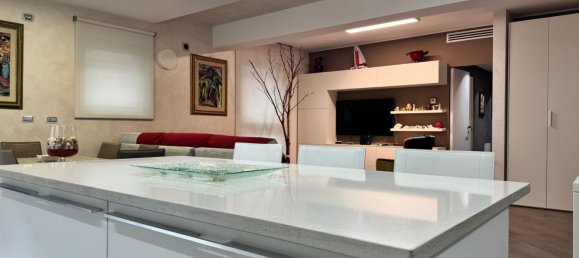 5 bedrooms Apartment in Giulianova, Italy No. 372331 6