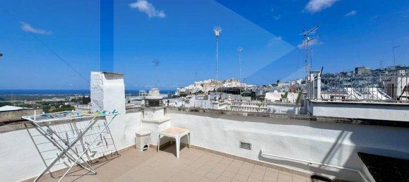 Casa de 3 habitaciónes en Ostuni, Italy No. 22182 11