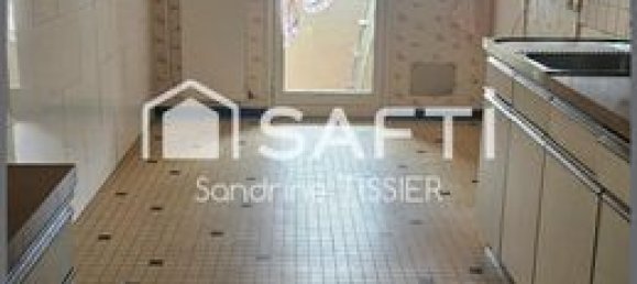 2 bedrooms Apartment in Luneville, France No. 311578 2