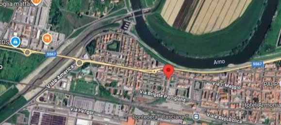 624m² Commercial property in Pontedera, Italy No. 374763 5