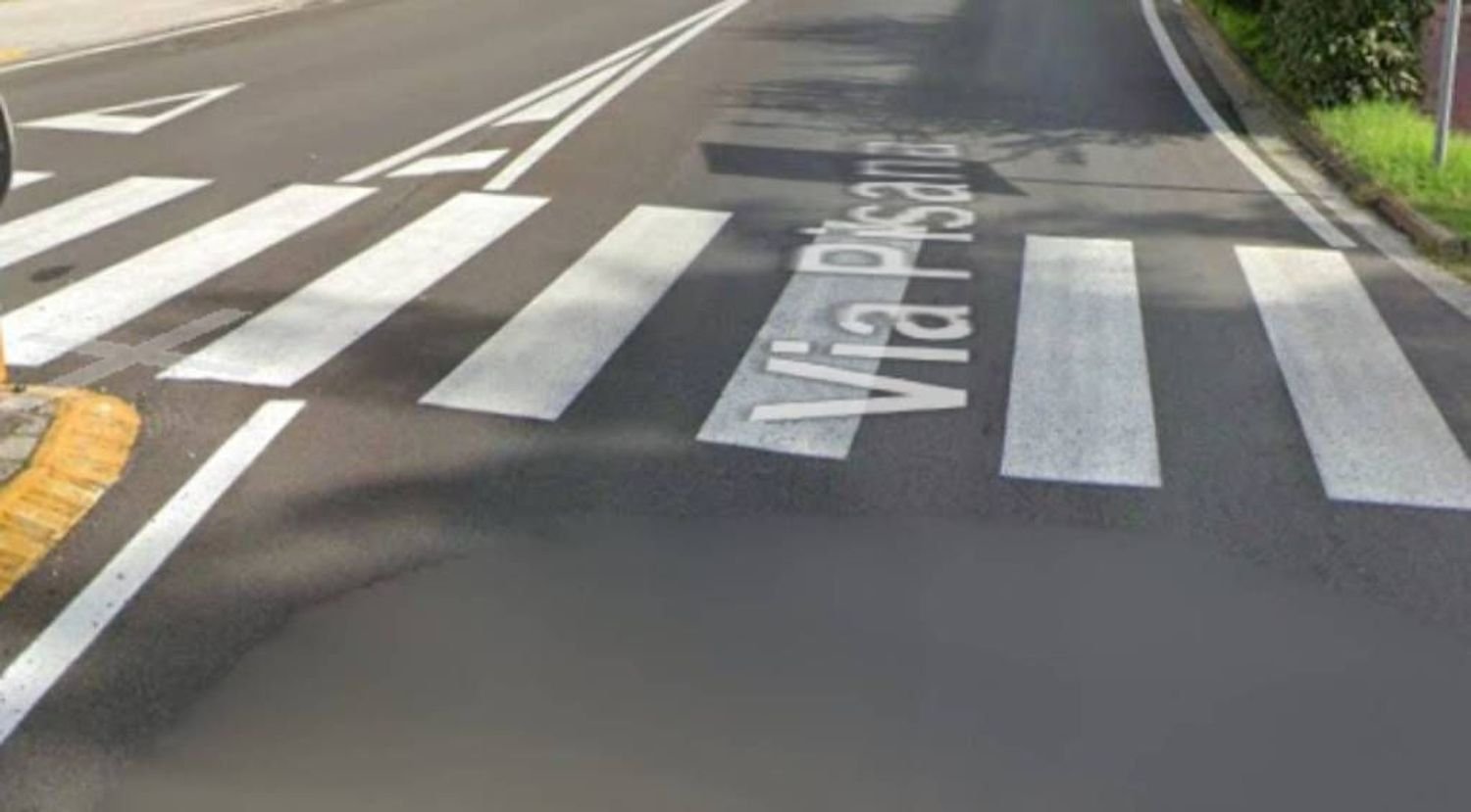 624m² Commercial property in Pontedera, Italy No. 374763