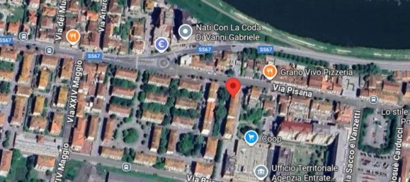 624m² Commercial property in Pontedera, Italy No. 374763 2