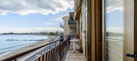4 rooms Apartment in Giardini-Naxos, Italy No. 289342 2