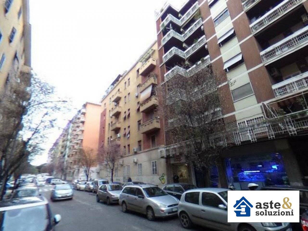 3 bedrooms Apartment in Rome, Italy No. 394982