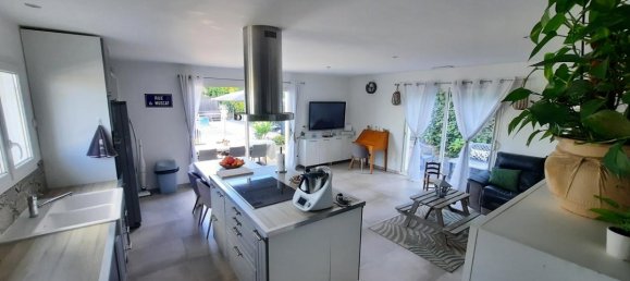 4 Schlafzimmer Haus in Autignac, France, Nr. 38059 8