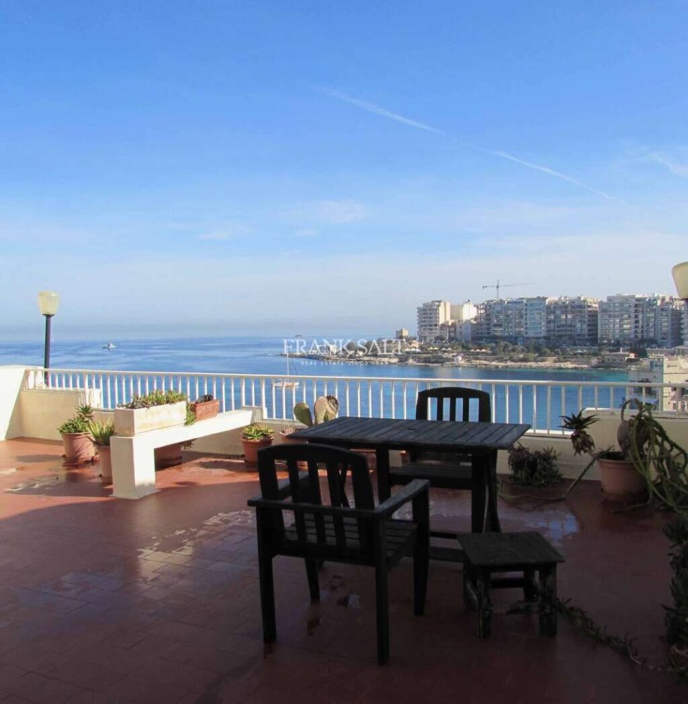 3 bedrooms Penthouse in Saint Julian's, Malta No. 3863