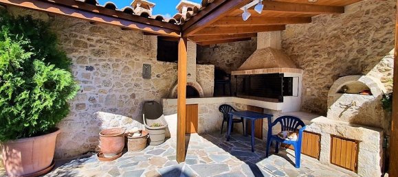 4 bedrooms Property in Heraklion, Greece No. 3220 5