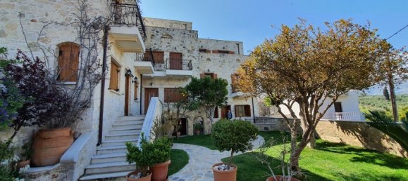 4 bedrooms Property in Heraklion, Greece No. 3220 3