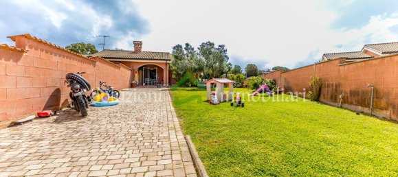 3 chambres Villa à Ardea, Italy No. 325109 3