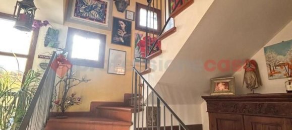 5غرفة فيلا في Campi Bisenzio, Italy رقم 13009 15