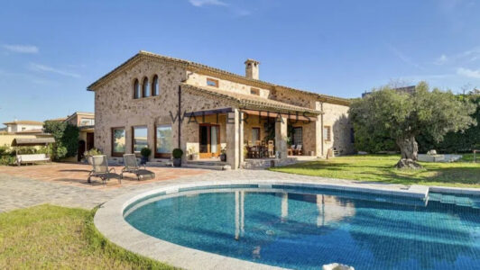 4 bedrooms House in Sant Feliu de Guixols, Spain No. 137640