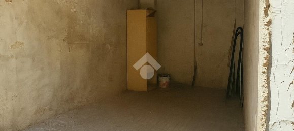 1 room Garage in Battipaglia, Italy No. 257643 6