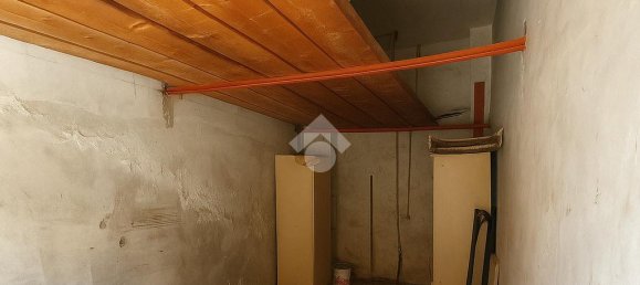 1 room Garage in Battipaglia, Italy No. 257643 5