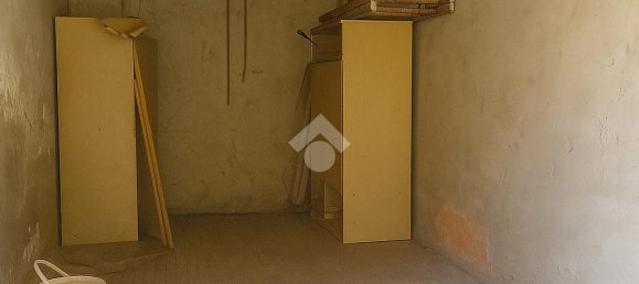 1 room Garage in Battipaglia, Italy No. 257643 4