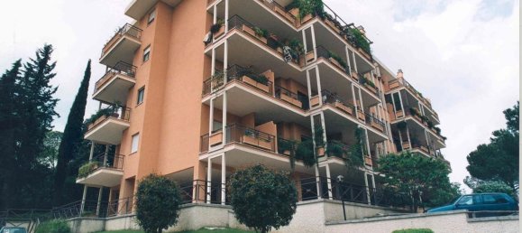 Квартира с 5 комнатами в Рим, Италия № 176023 2