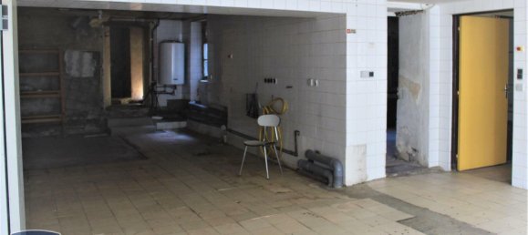 Casa de 3 dormitorios en Puy-de-Dome, France No. 305651 6