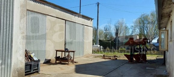 4 bedrooms House in Porto Viro, Italy No. 75317 7