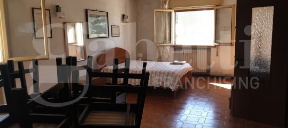 4 bedrooms House in Porto Viro, Italy No. 75317 13