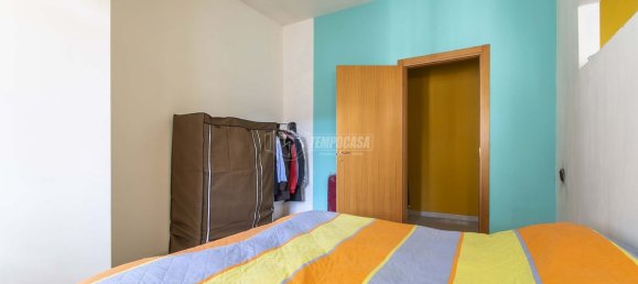 3 rooms Apartment in Cerro Maggiore, Italy No. 105706 9