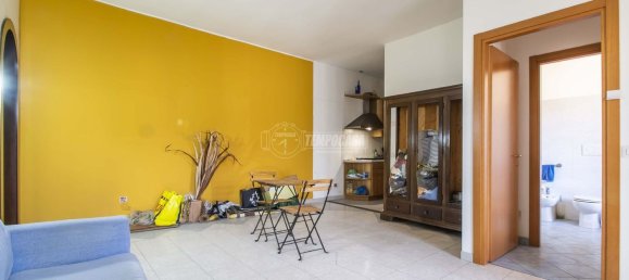 3 rooms Apartment in Cerro Maggiore, Italy No. 105706 4