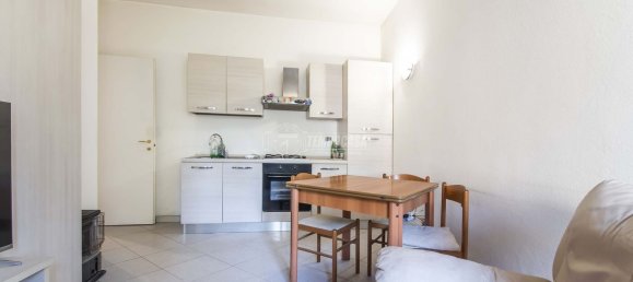3 rooms Apartment in Cerro Maggiore, Italy No. 105706 2