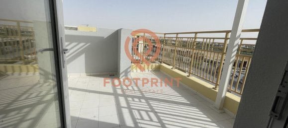 3 bedrooms Villa in Dubai, UAE No. 24591 7