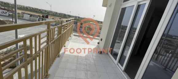 3 bedrooms Villa in Dubai, UAE No. 24591 6