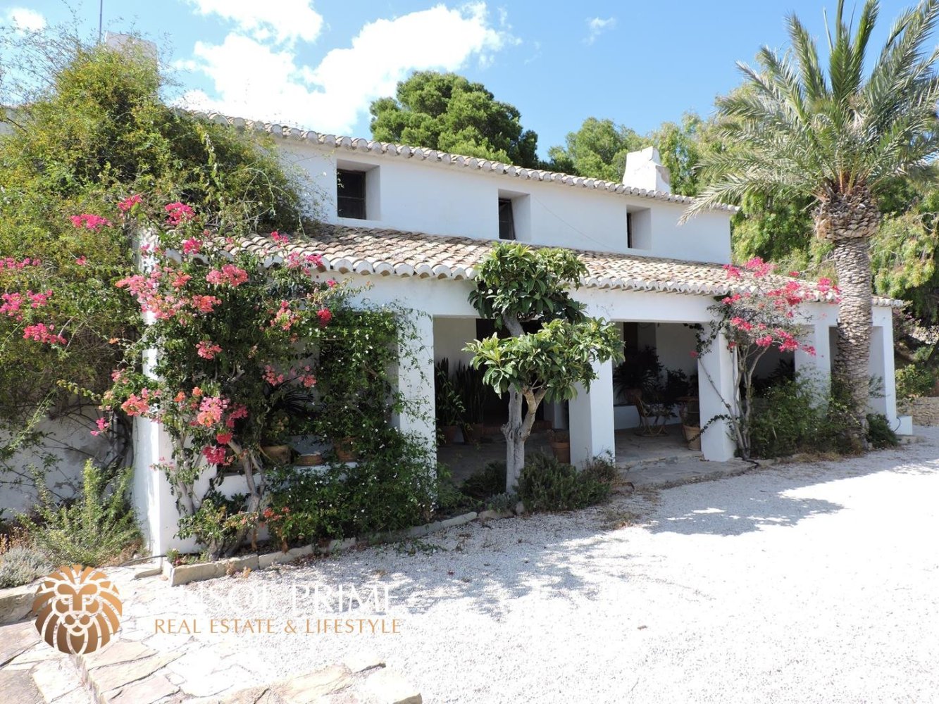 6 bedrooms Villa in Calpe, Spain No. 5292