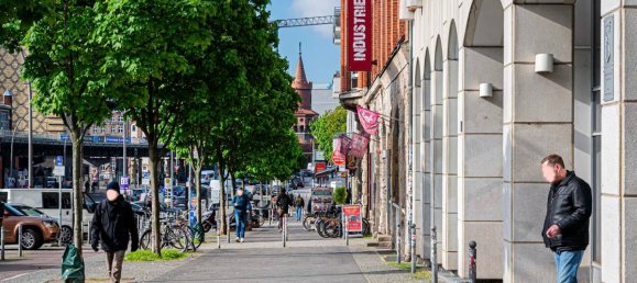 Квартира с 2 комнатами в Фридрихсхайн, Германия № 68547 28