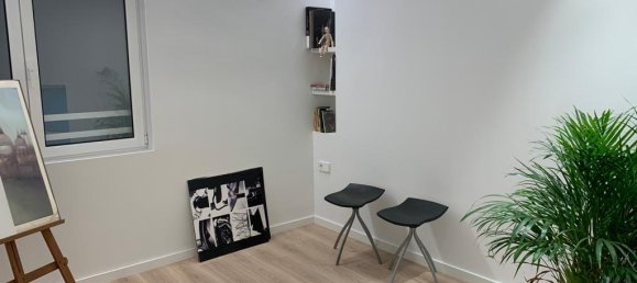 3 rooms Apartment in Barcelona, Spain No. 403 6
