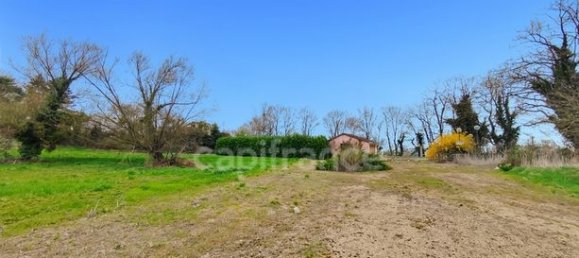 Grundstück in Chalon-sur-Saone, France 11252m², Nr. 353372 2