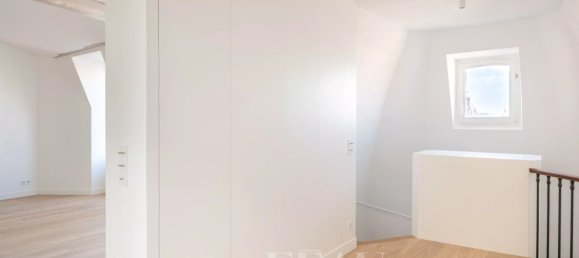 Apartamento de 3 dormitorios en Paris, France No. 345034 8