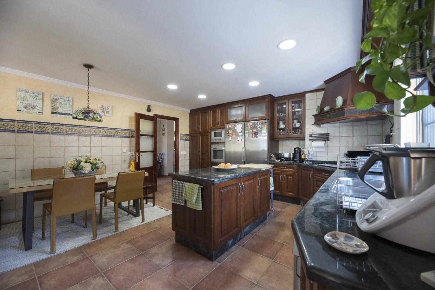 Casa de 4 dormitorios en Málaga, Spain No. 180801