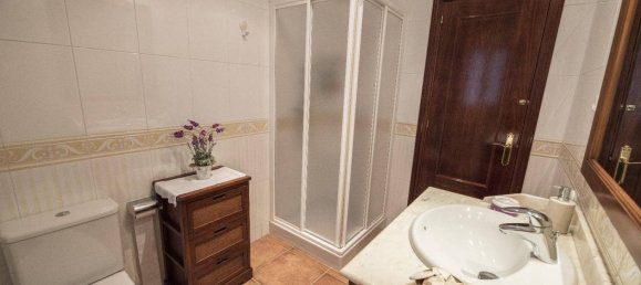 Casa de 4 dormitorios en Málaga, Spain No. 180801 35