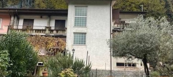 6 rooms House in Massa, Italy No. 303823 25