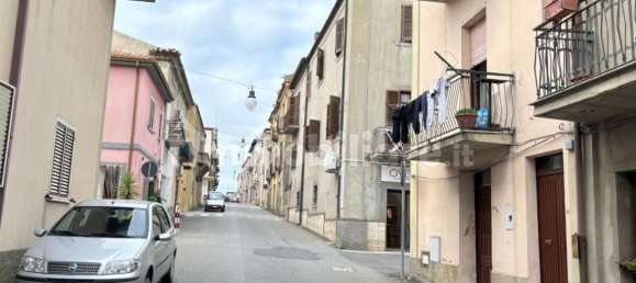 2 bedrooms House in Borgia, Italy No. 124222 2