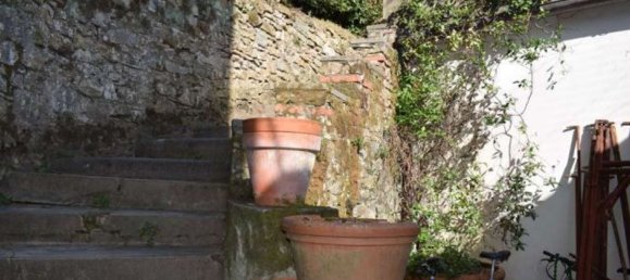 12 rooms Villa in Florence, Italy No. 48074 10