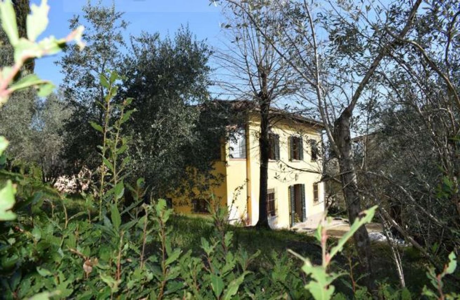 12 rooms Villa in Florence, Italy No. 48074