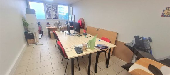 103m² Office in Paris, France No. 151045 5