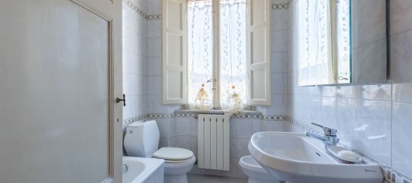 7 rooms House in Lucca, Italy No. 210649 25