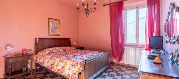 7 rooms House in Lucca, Italy No. 210649 14
